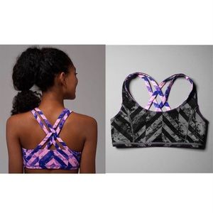Ivivva reversible vitality sports bra chevron pink